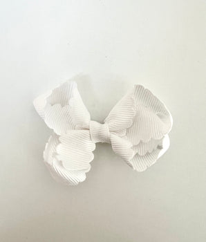 Wee Ones Mini Grosgrain Hair Bow with Scalloped Edge