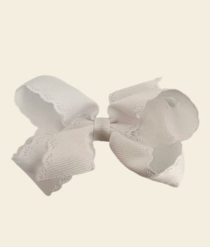 Wee Ones Eyelet Bow with Scalloped Edge in Mansfield White