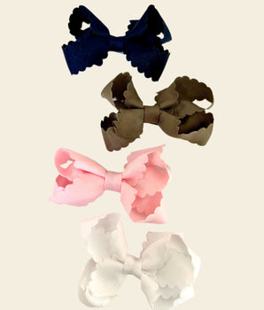 Wee Ones Mini Grosgrain Hair Bow with Scalloped Edge